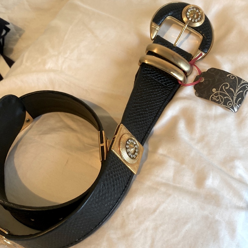 Spectacular Leather Belt/ St. Marten Dallas